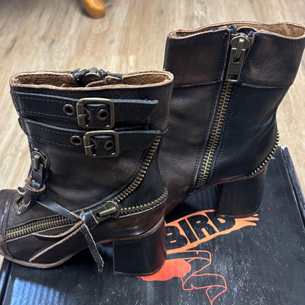Freebird Women's Brown Ankle Boots with Buckles - Picture 7 of 9
